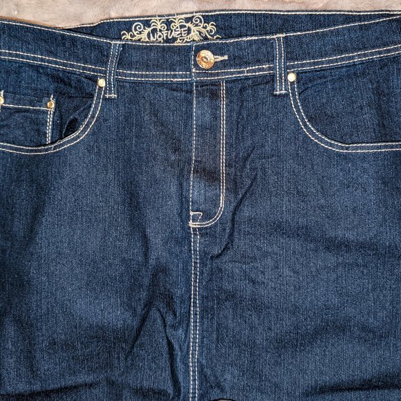 Ladies No Fuze Emboidered Dark Blue Jean Skirt Size 20 - Picture 4 of 5